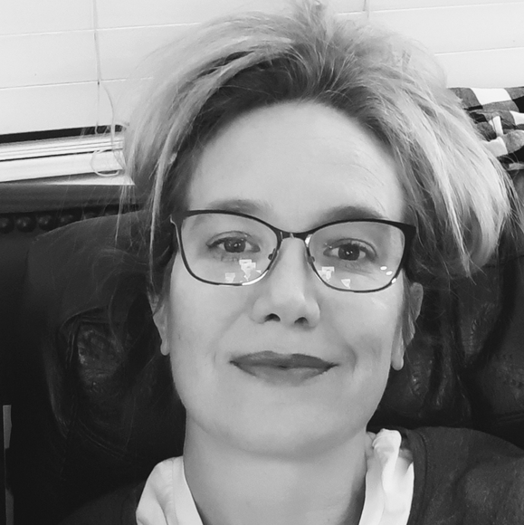 Meet your Posher, Suzanne - Picture 6 of 9